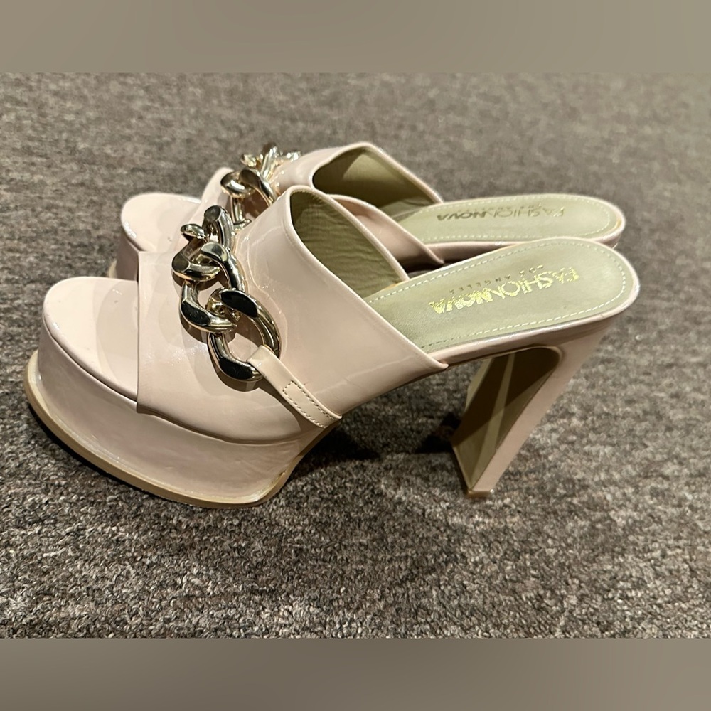 Fashion Nova Rose Gold Espadrille Heeled Sandals Women's Sz 7.5 club shoe